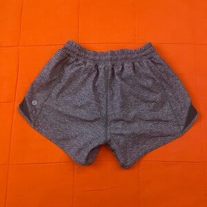 Lululemon Shorts Womens 4 Gray Gym Athletic Activewear Running Sportswear
